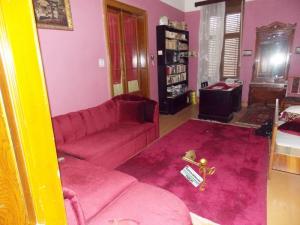 Apartament la casa ,   cu 4 camere ,   zona ultracentrala