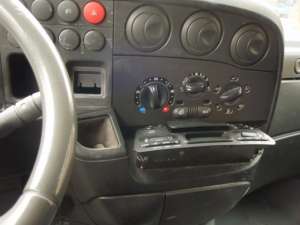 IVECO Daily 35C13 Camioneta Cu Lada Bena Autoutilitara LKW  / tel: 0756-508225 /