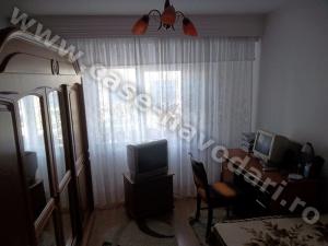 Vanzare apartament central in Navodari