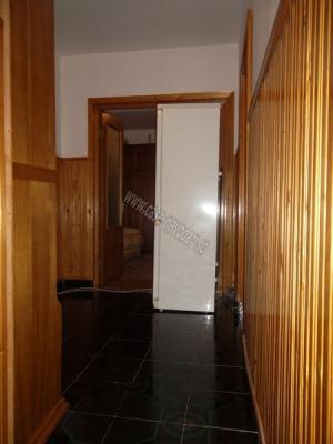 Vanzare apartament central in Navodari