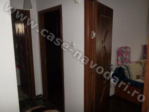 Vanzare apartament 3 camere Navodari peco