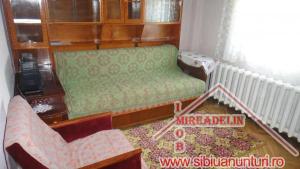 INCHIRIEZ APARTAMENT 3 CAMERE,   ZONA GARII