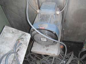 Cabina de vopsit  / tel: 0753-560052 /