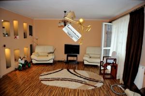 Apartament cu 3 camere ,   zona Turnisor