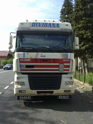 VAND CAMION DAF ,  TRANSPORT INTERNATIONAL MARFURI ,  AN 2004 ,  CP 430 ,  STARE IMPECABILA