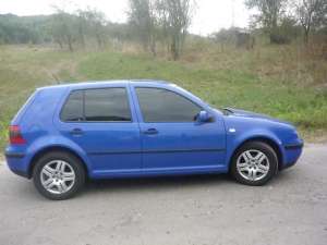 volksvagen golf 4,   motorizare 1,  6L - 16v.,   105 cp. 4+1 usi