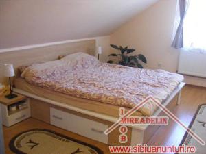 INCHIRIEM MANSARDA 2 CAMERE,   CARTIER TEREZIAN
