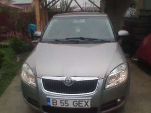 �VAND SKODA FABIA2 AN 2008 AVARIATA USOR.