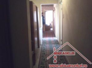 URGENT!!! VAND APARTAMENT 3 CAMERE,   B-dul M. VITEAZU