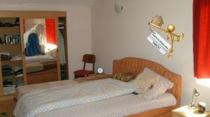 Casa cu 3 camere ,   zona Luptei