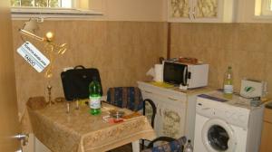 Casa cu 3 camere ,   zona Luptei