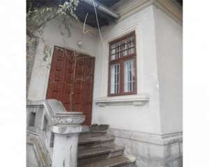 Casa central de vinzare