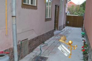 Casa cu 4 camere ,   zona Lupeni