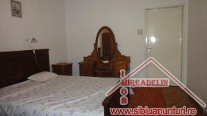 INCHIRIEZ APARTAMENT 2 CAMERE,  STRAND