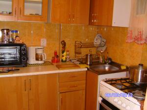 Vand casa cu gradina  in Lovrin,       Timis