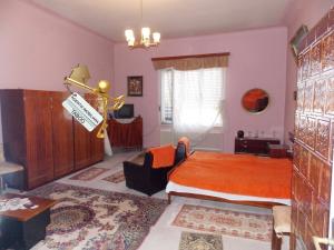 Se vinde o casa cu 2 camere ,   Stefan cel Mare