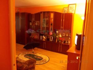 Casa Lux,   vinde apartament 2 camere,   zona Nicolina
