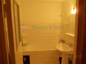 Casa Lux,   vinde apartament 2 camere,   zona Nicolina2