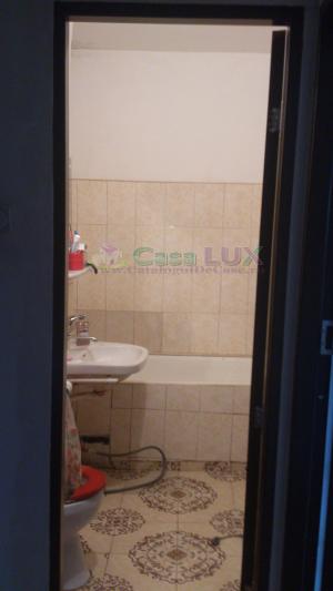 Casa Lux,    vinde apartament 1 camera,    situat in Nicolina