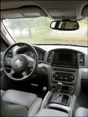vand jeep GRAND CHEROKEE SRT8