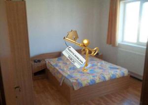 Apartament cu 3 camere de inchiriat