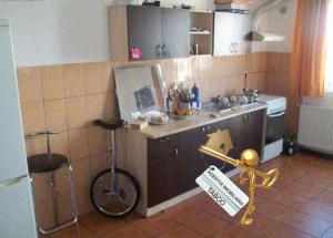 Apartament cu 3 camere de inchiriat