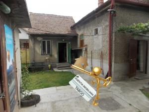 Casa cu teren 874 zona Lazaret