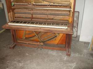 Restaurare mobilier,  tapiseri Brasov