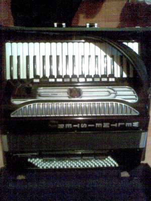 Acordeon  Weltmaister Supita