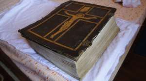 Vand Biblie veche an 1600