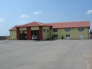 INCHIRIEZ AUTOBAZA + BIROURI CREVEDIA