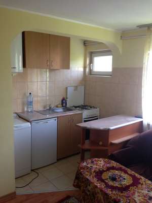 Vand/schimb Apartament,  2 camere, zona Policlinica cu teren/ap in Bucuresti