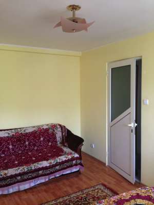 Vand/schimb Apartament,  2 camere, zona Policlinica cu teren/ap in Bucuresti