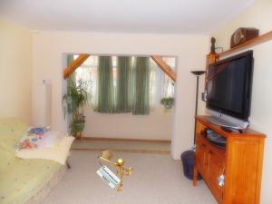 Se vinde un apartament cu 2 camere,   zona Rahova