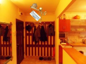 Se vinde un apartament cu 2 camere,   zona Rahova