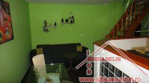 URGENT!!! VAND AP. 2 CAMERE LA MANSARDA,     LAZARET