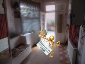 Apartament cu 3 camere la casa de vanzare zona centrala