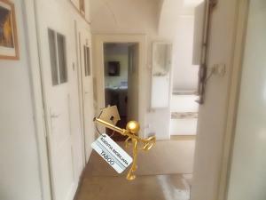 Apartament cu 3 camere la casa de vanzare zona centrala