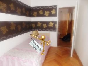 Apartament 4 camere decomandate de inchiriat zona Rahova