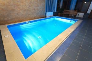 Pensiune de lux Mistral cu piscina interioara in Bran
