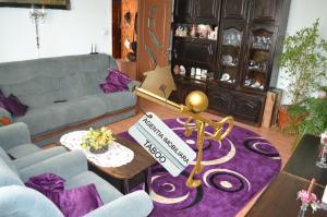 Se vinde un apartament cu 3 camere ,   zona Terezian