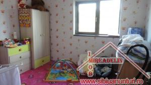 VAND CASA 3 CAMERE,   GUSTERITA