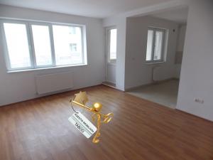 Se vinde un apartament cu 2 camere ,   zona Calea Dumbravii