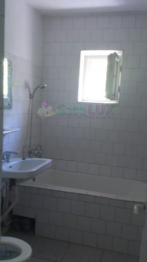 Casa Lux,   vinde apartament 2 camere,   Nicolina,   50 mp