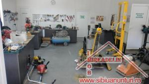 : INCHIRIEZ SHOWROOM,    ZONA CENTRALA