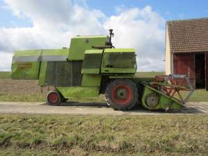 VAND COMBINA TREIERAT PAIOASE CLAAS CORSAR