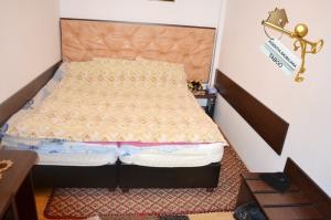 Se vinde un apartament cu 2 camere ,   zona Stefan cel Mare