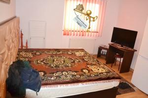 Se vinde un apartament cu 2 camere ,   zona Stefan cel Mare