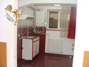Apartament cu 2 camere,   zona Garii