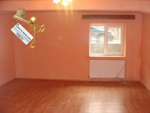 Apartament cu 2 camere,   zona Garii
